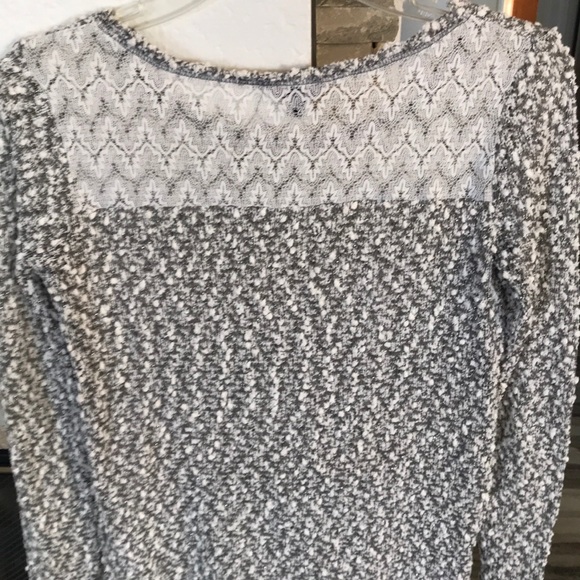 SPARKLY SILVER WHITE AND GREY SWEATER BY NYC SIZE XS EXCELLENT CONDITION! - Picture 3 of 3